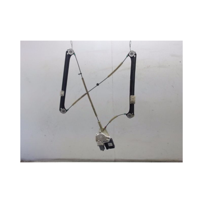 MECANISME+MOTEUR LEVE-GLACE AVANT DROIT AUDI A3