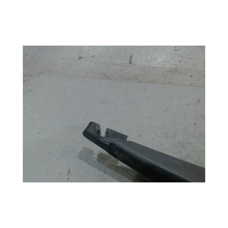 BRAS ESSUIE-GLACE ARRIERE FORD FIESTA