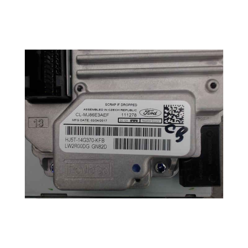 ECRAN GPS FORD KUGA
