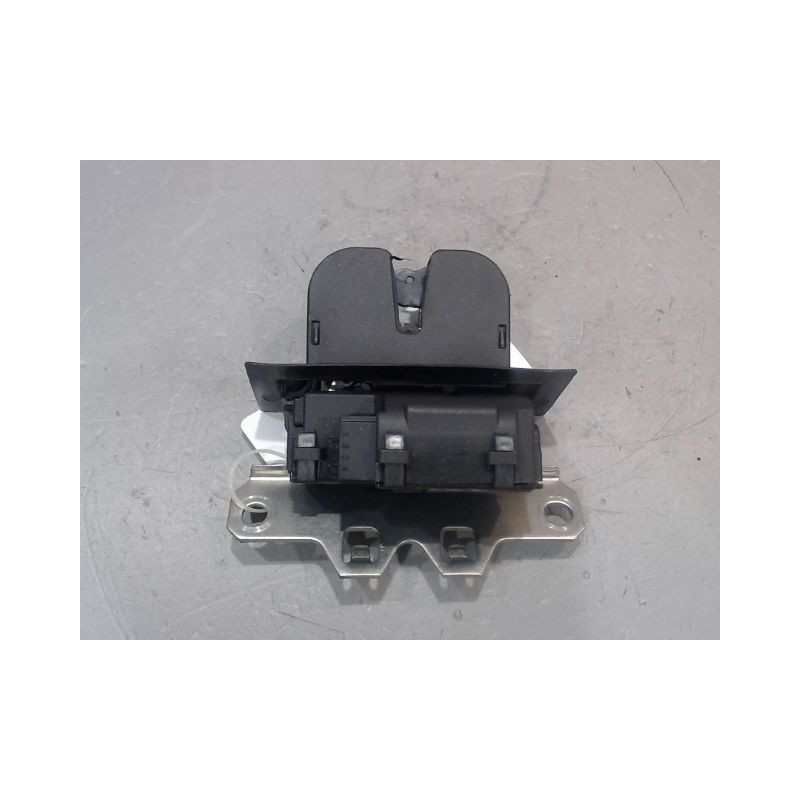 SERRURE HAYON  OPEL INSIGNIA