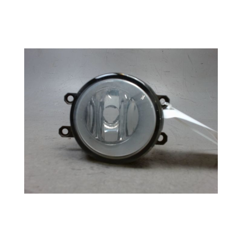 PHARE ANTIBROUILLARD AVANT DROIT TOYOTA AURIS 2007-