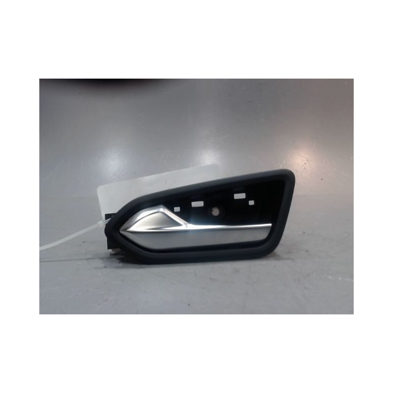 POIGNEE INTERIEURE PORTE AVANT GAUCHE RENAULT CLIO