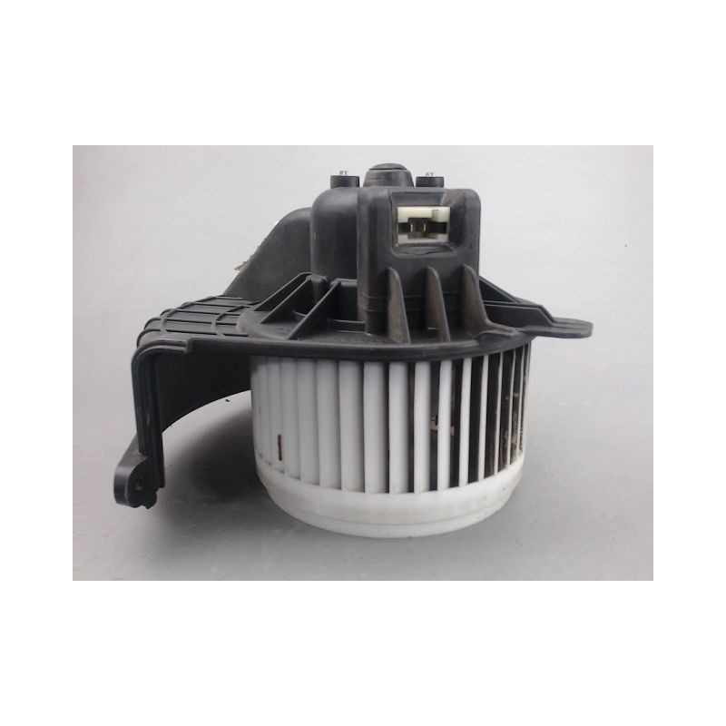MOTEUR VENTILATEUR CHAUFFAGE RENAULT KANGOO