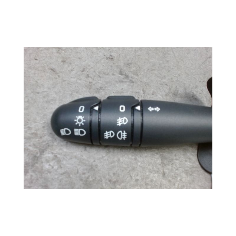 COMMANDE ECLAIRAGE RENAULT CLIO