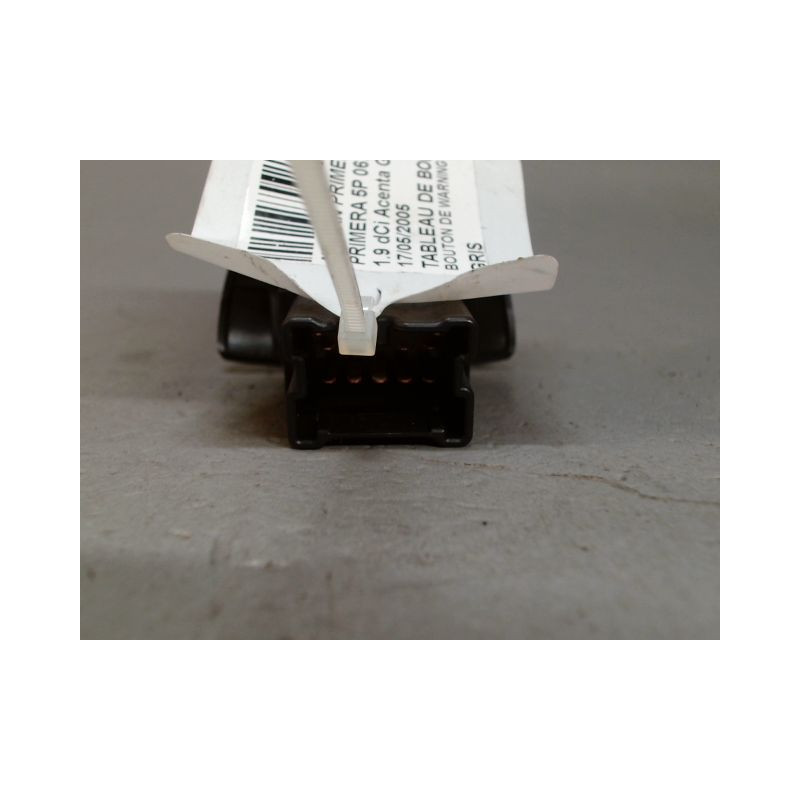 BOUTON DE WARNING NISSAN PRIMERA 2002-