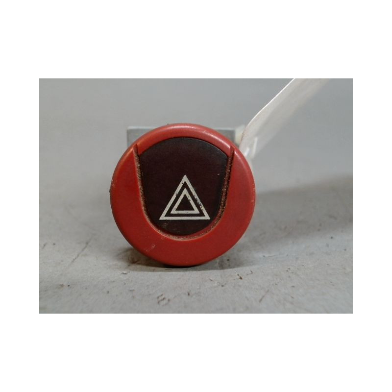 BOUTON DE WARNING PEUGEOT PARTNER BREAK COMBISPACE-02
