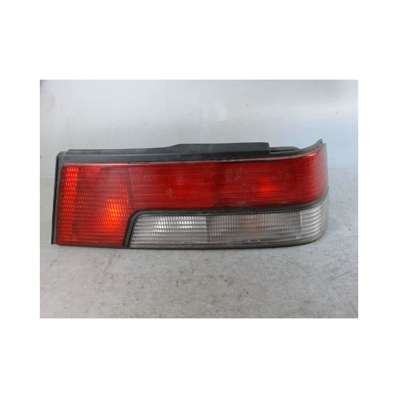 FEU ARRIERE DROIT PEUGEOT 405
