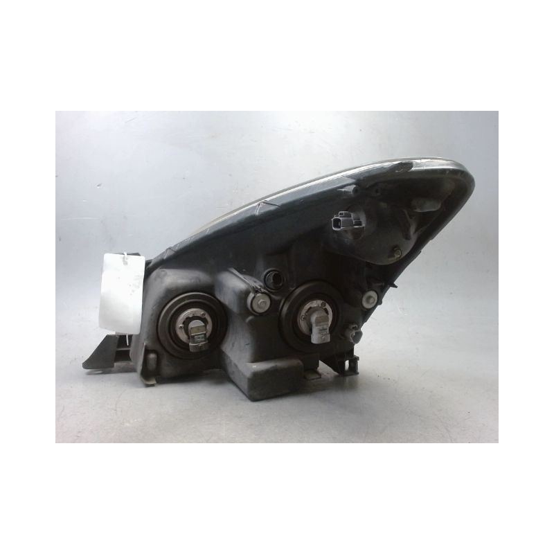 PHARE DROIT TOYOTA COROLLA VERSO 2004-2007