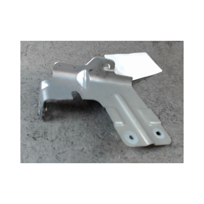 SUPPORT AILE AVD RENAULT TWINGO 2 2010-