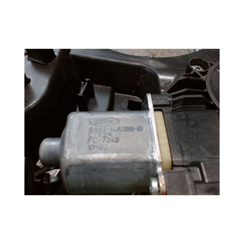MECANISME+MOTEUR LEVE-GLACE AVANT GAUCHE FORD FIESTA 2010-