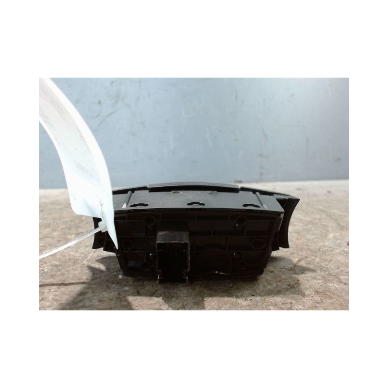 BOUTON DE WARNING FORD KA 2008-