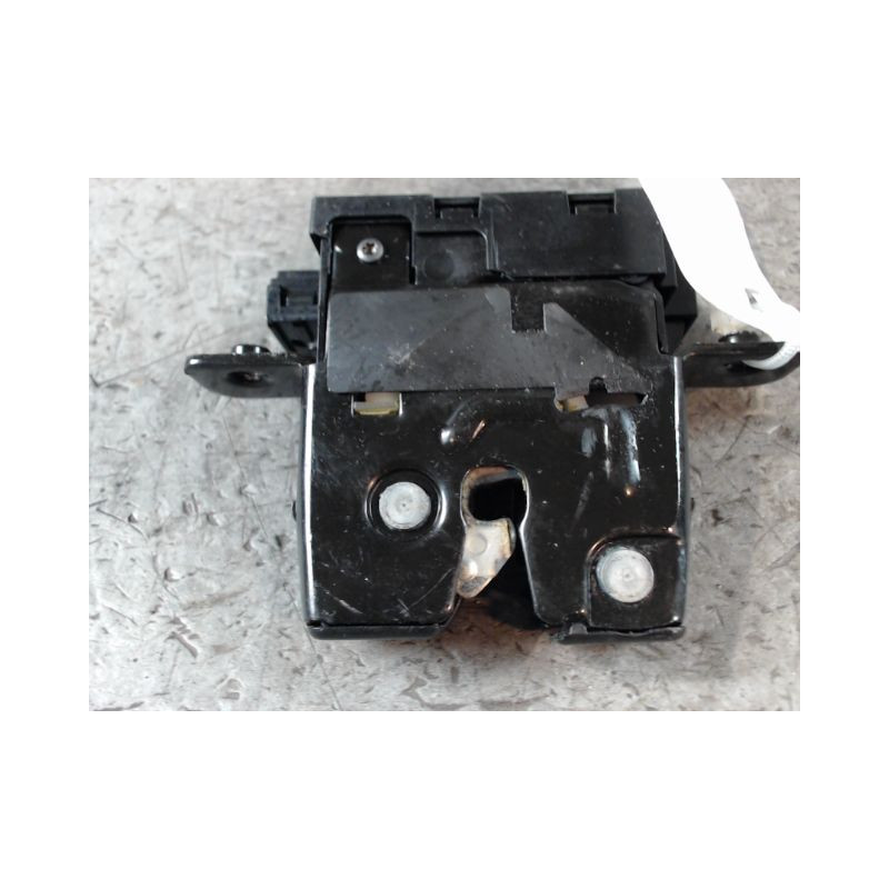 SERRURE HAYON  NISSAN QHASQAI 2007-