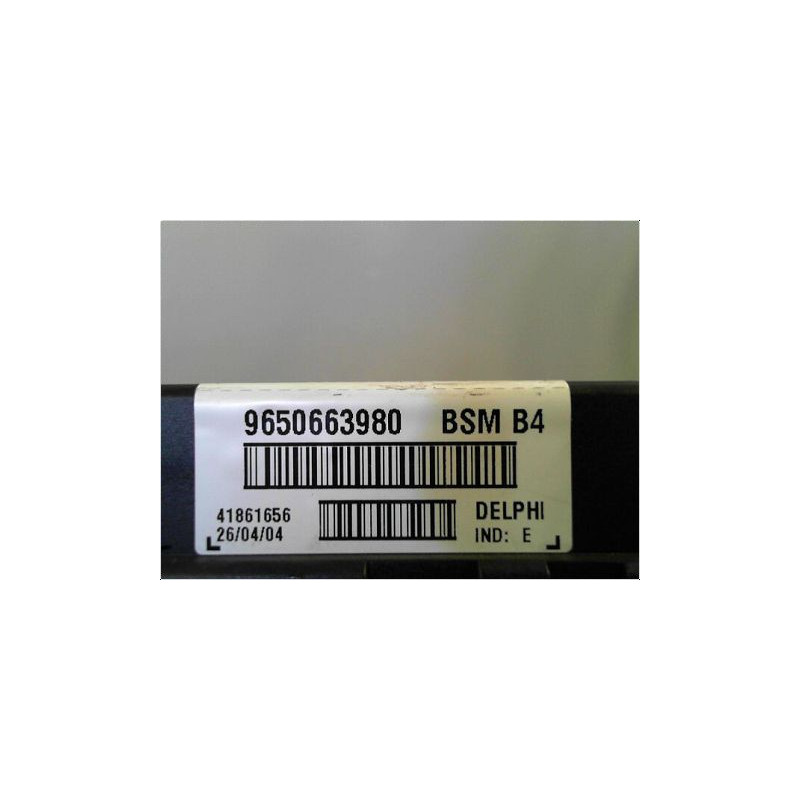 BOITE A FUSIBLES PEUGEOT 206 98-09