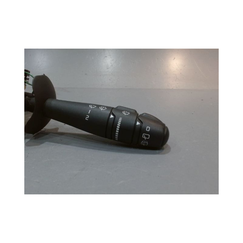 COMMANDE ESSUIE GLACE RENAULT TWINGO