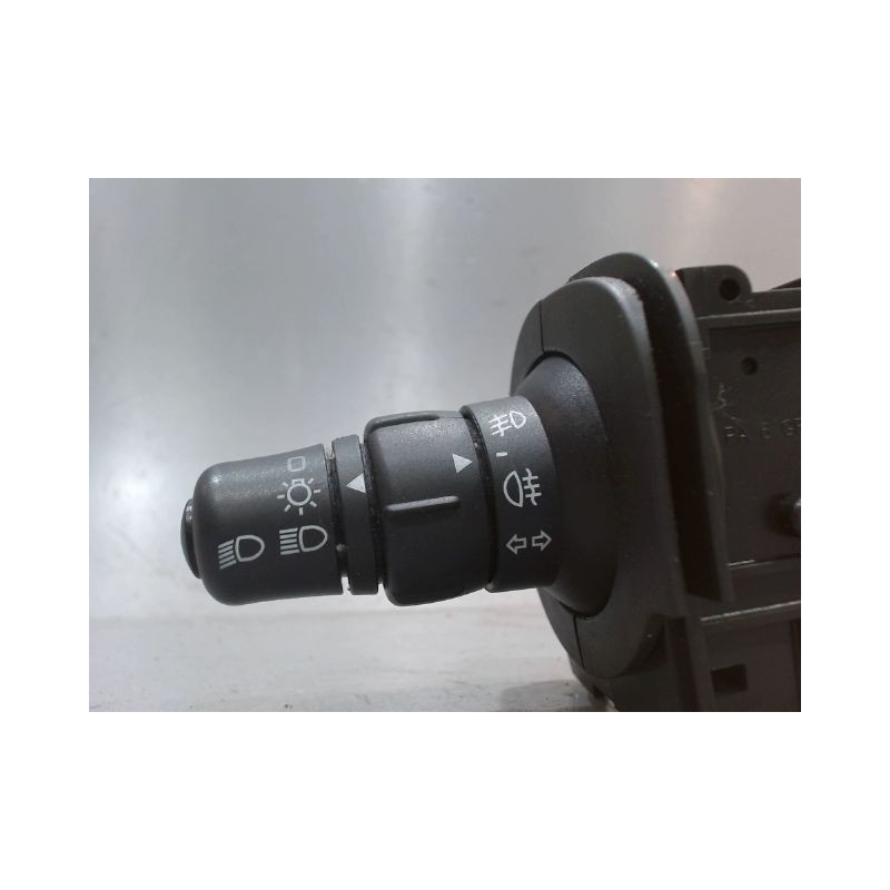 COMMANDE CLIGNOTANT RENAULT MEGANE