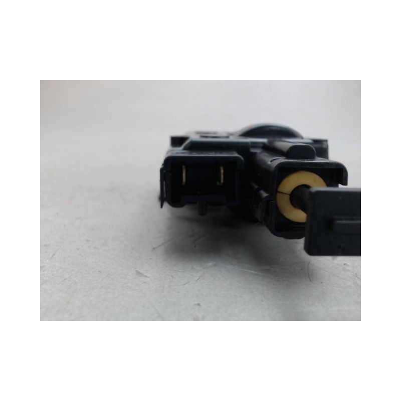 ACTIONNEUR TRAPPE CARBURANT RENAULT CLIO