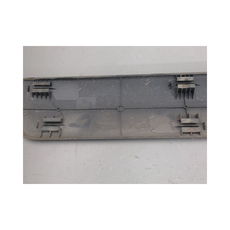 PROTECTION PORTE AVANT DROIT DACIA LOGAN