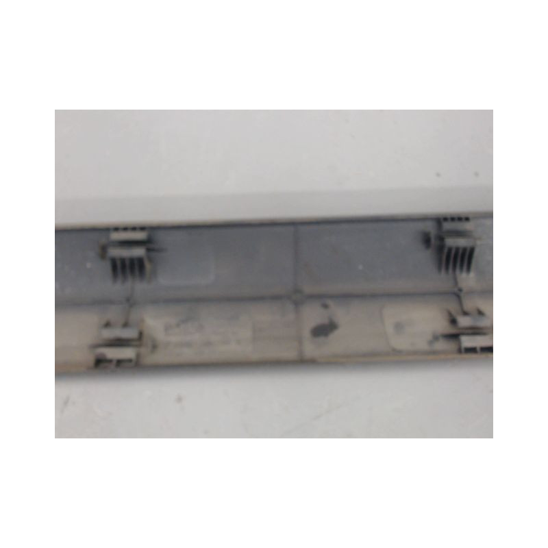 PROTECTION PORTE AVANT DROIT DACIA LOGAN