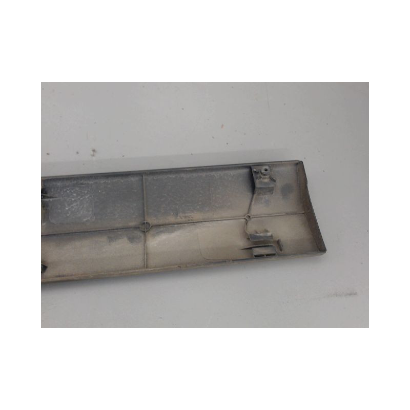 PROTECTION PORTE AVANT DROIT DACIA LOGAN