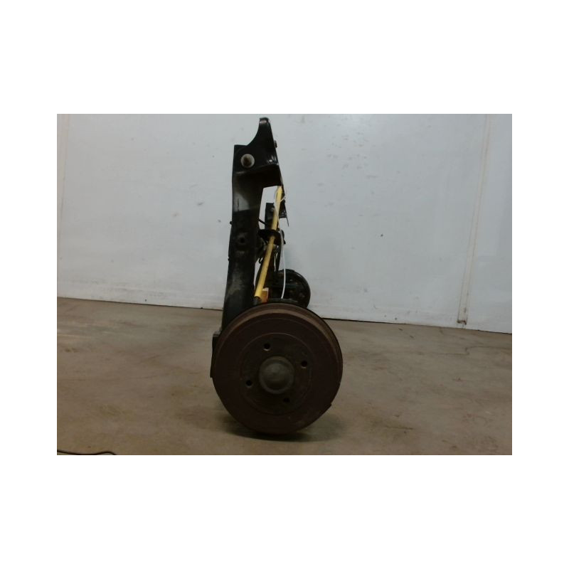 TRAIN ARRIERE RENAULT CLIO