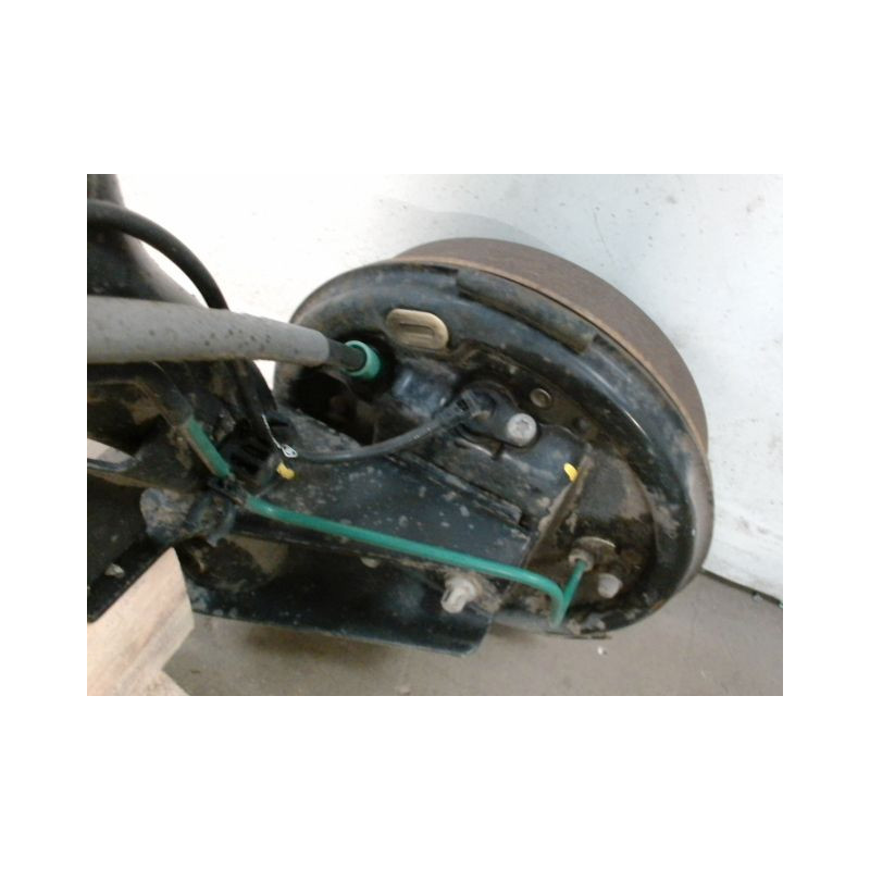TRAIN ARRIERE RENAULT CLIO