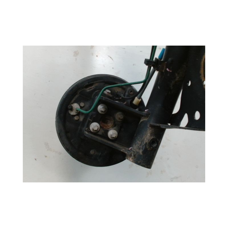 TRAIN ARRIERE RENAULT CLIO