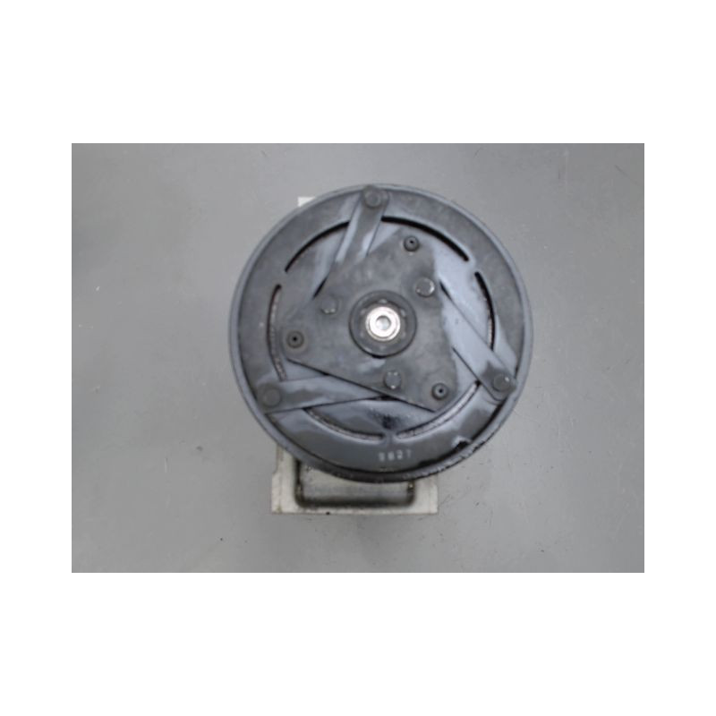 COMPRESSEUR AIR CONDITIONNE RENAULT CLIO