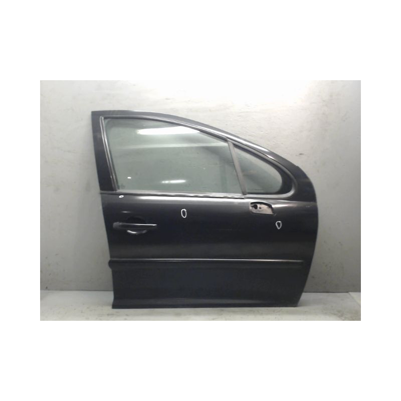 PORTE AVANT DROIT PEUGEOT 207
