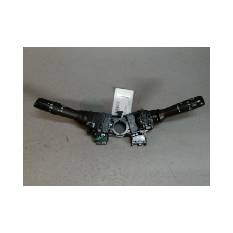 COMMANDE CLIGNOTANT TOYOTA AYGO