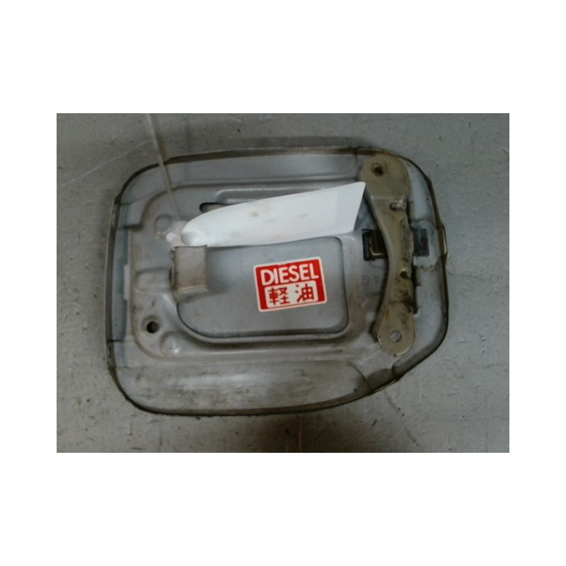 VOLET DE TRAPPE CARBURANT TOYOTA AVENSIS -2000