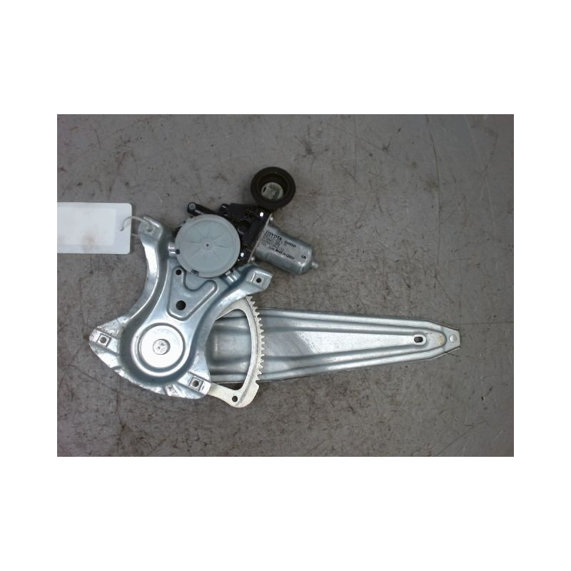MECANISME+MOTEUR LEVE-GLACE ARRIERE GAUCHE TOYOTA AURIS 2007-