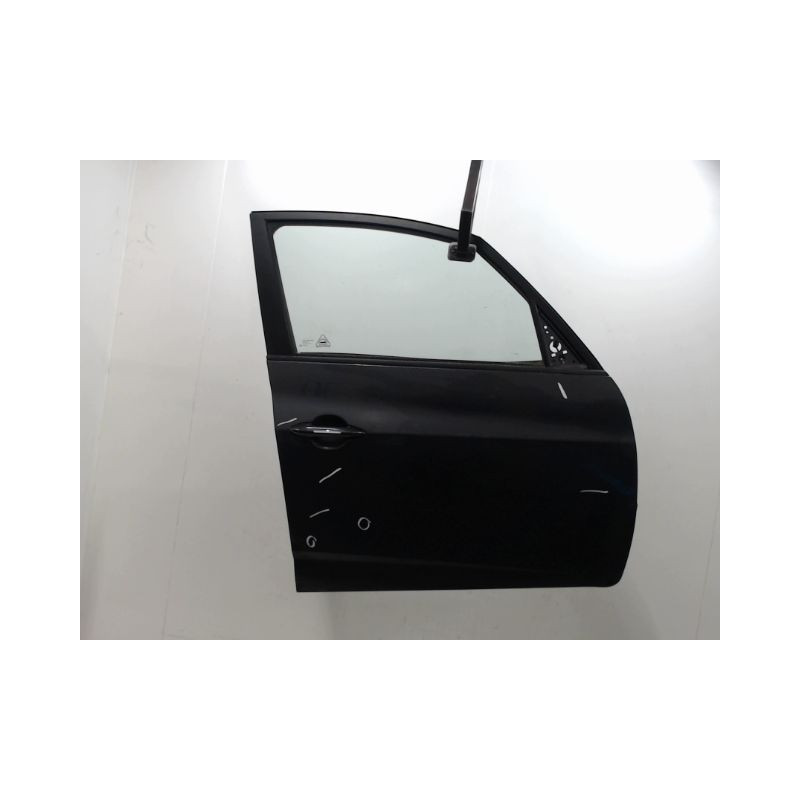 PORTE AVANT DROIT KIA VENGA 09-