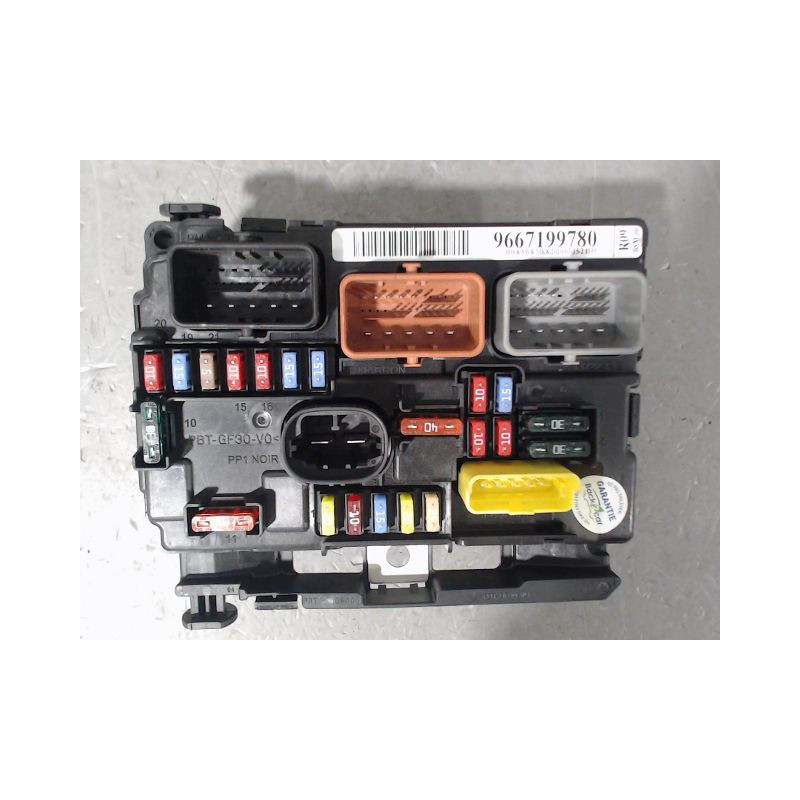 BOITE A FUSIBLES CITROEN C3