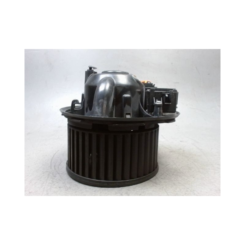 MOTEUR VENTILATEUR CHAUFFAGE VOLKSWAGEN GOLF V SW 2007-