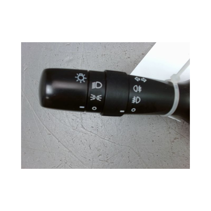 COMMANDE ECLAIRAGE TOYOTA YARIS 2005-