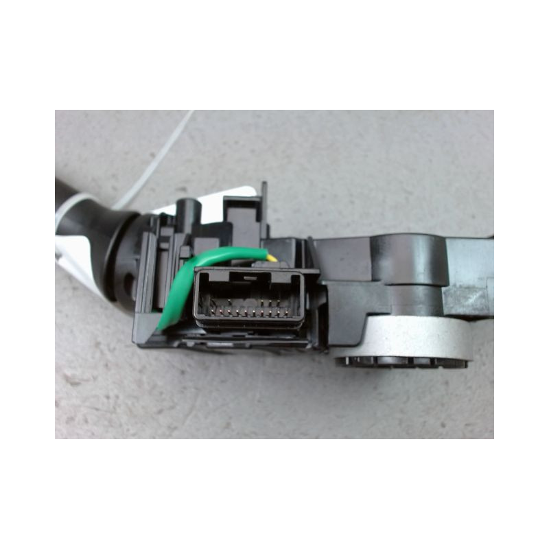 COMMANDE ECLAIRAGE TOYOTA YARIS 2005-
