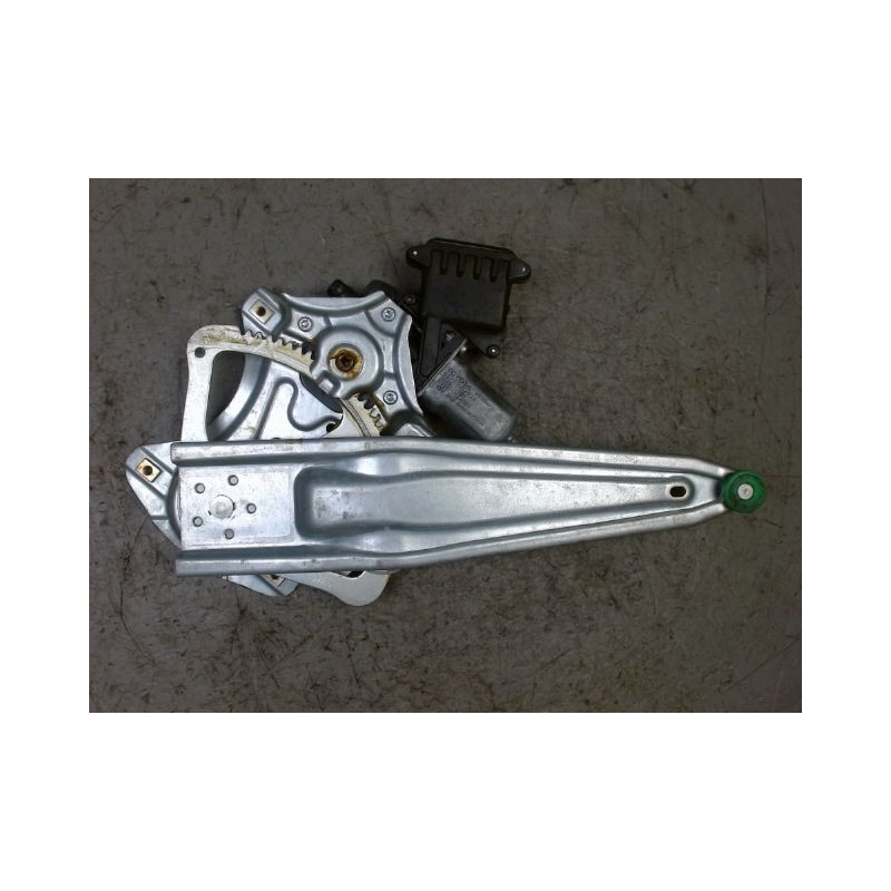 MECANISME+MOTEUR LEVE-GLACE ARRIERE DROIT TOYOTA AURIS