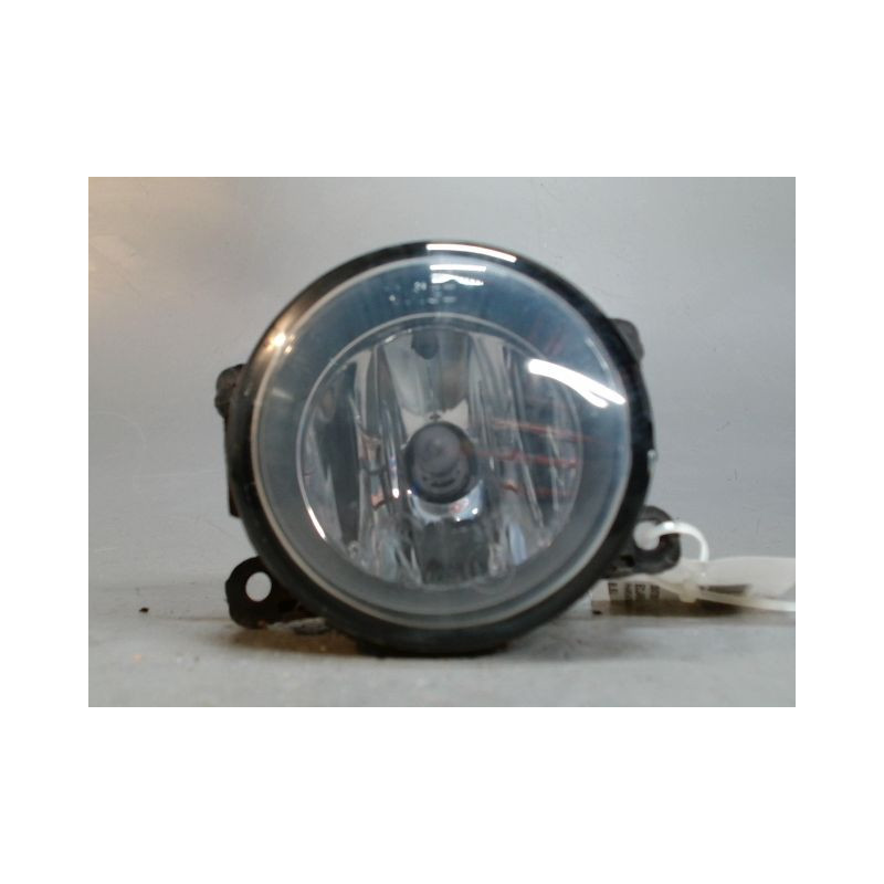 PHARE ANTIBROUILLARD AVANT DROIT FORD FIESTA