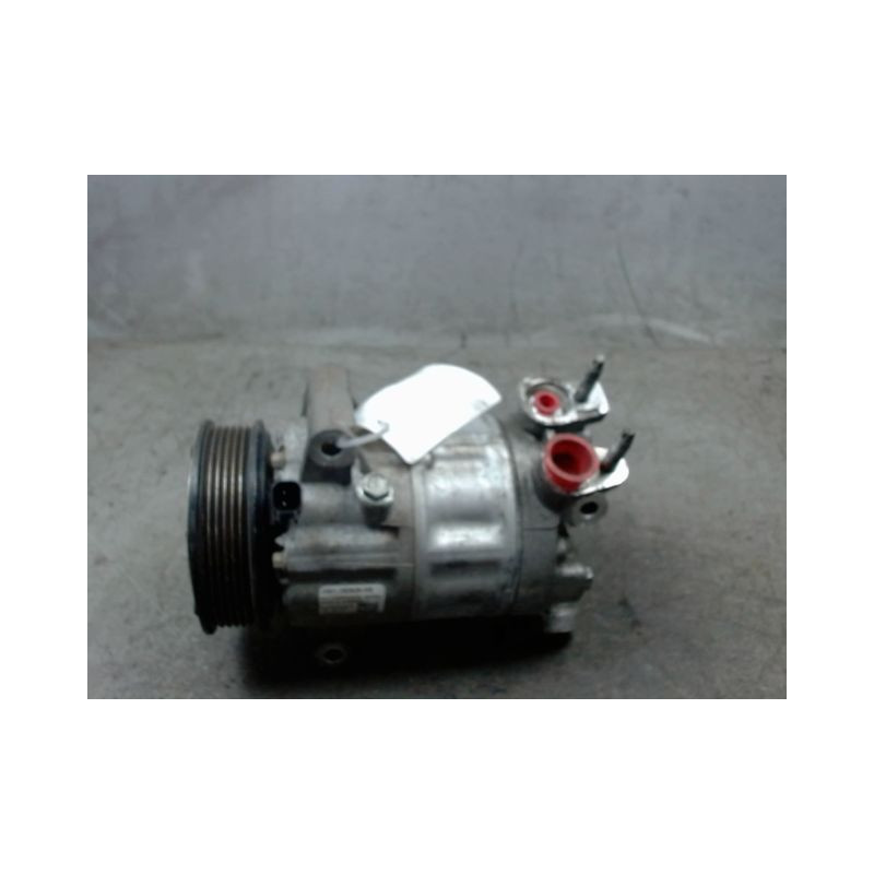 COMPRESSEUR AIR CONDITIONNE FORD FIESTA