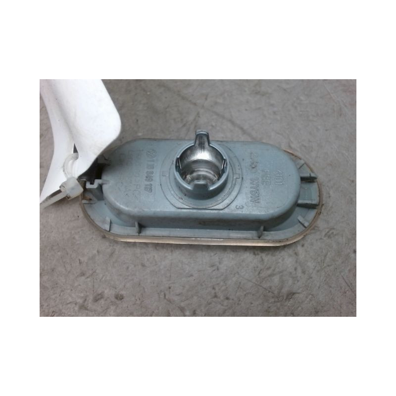 REPETITEUR AILE GAUCHE VOLKSWAGEN POLO 02-05