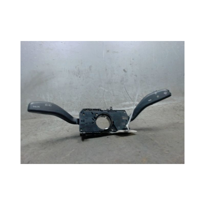 BLOC COMMODOS VOLKSWAGEN POLO 02-05