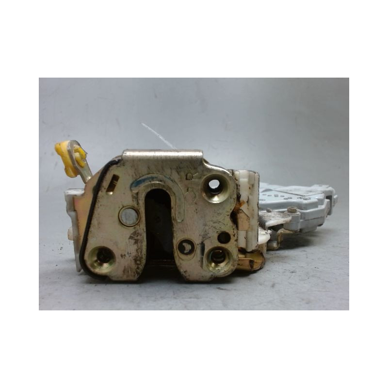 SYSTEME CONDAMNATION AVANT DROIT NISSAN TERRANO II 99-2002