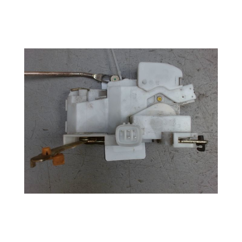 SYSTEME CONDAMNATION AVANT GAUCHE TOYOTA AVENSIS -2000