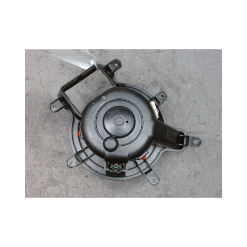 MOTEUR VENTILATEUR CHAUFFAGE PEUGEOT 3008 2009-