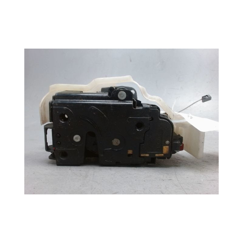 SYSTEME CONDAMNATION ARRIERE GAUCHE VOLKSWAGEN GOLF V SW 2007-