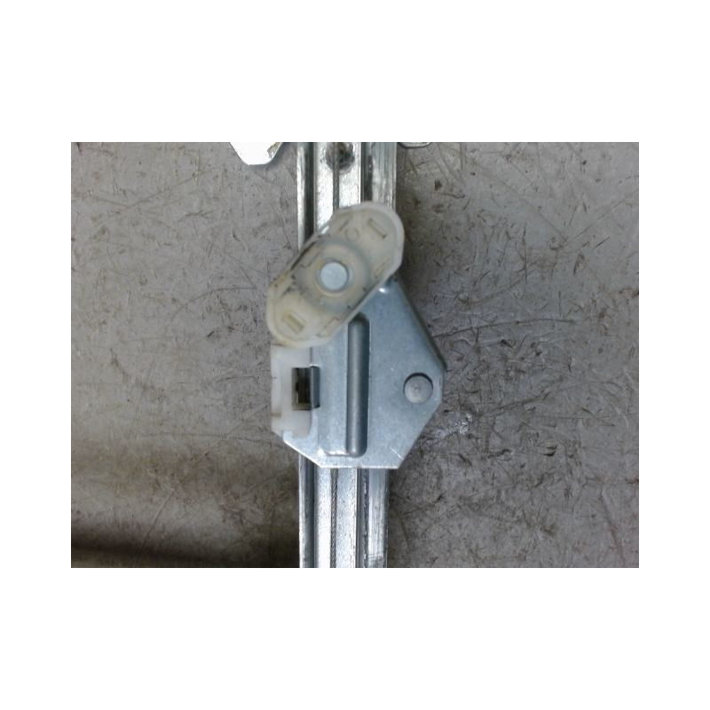 MECANISME LEVE-GLACE ARRIERE GAUCHE OPEL ZAFIRA