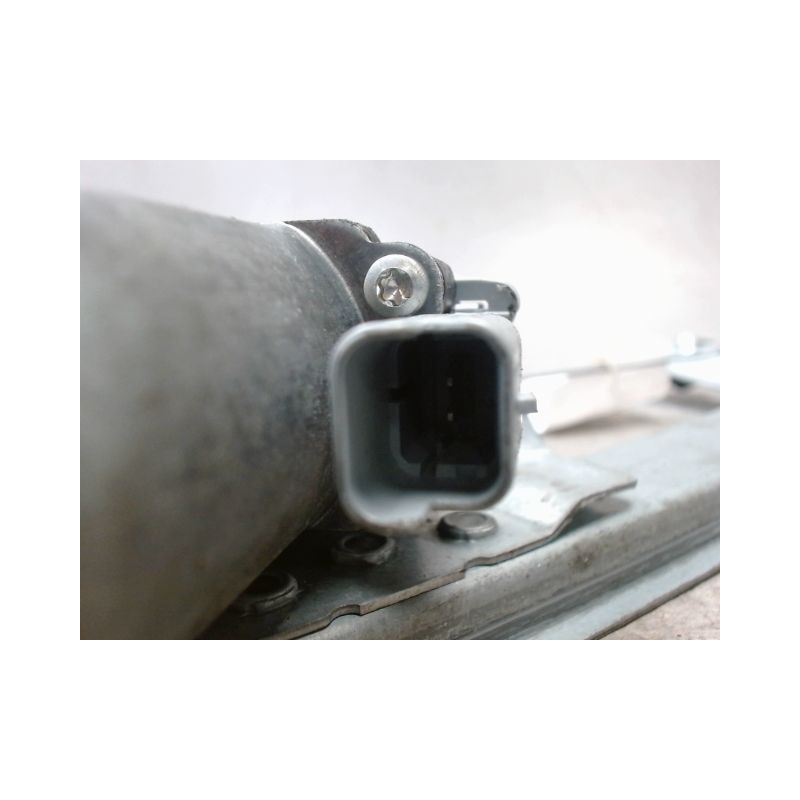 MECANISME+MOTEUR LEVE-GLACE AVANT DROIT PEUGEOT 107 5P