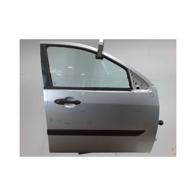 PORTE AVANT DROIT FORD FOCUS 98-04