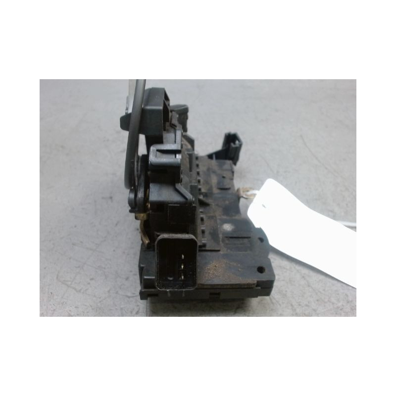 SYSTEME CONDAMNATION ARRIERE GAUCHE FORD FOCUS 98-04