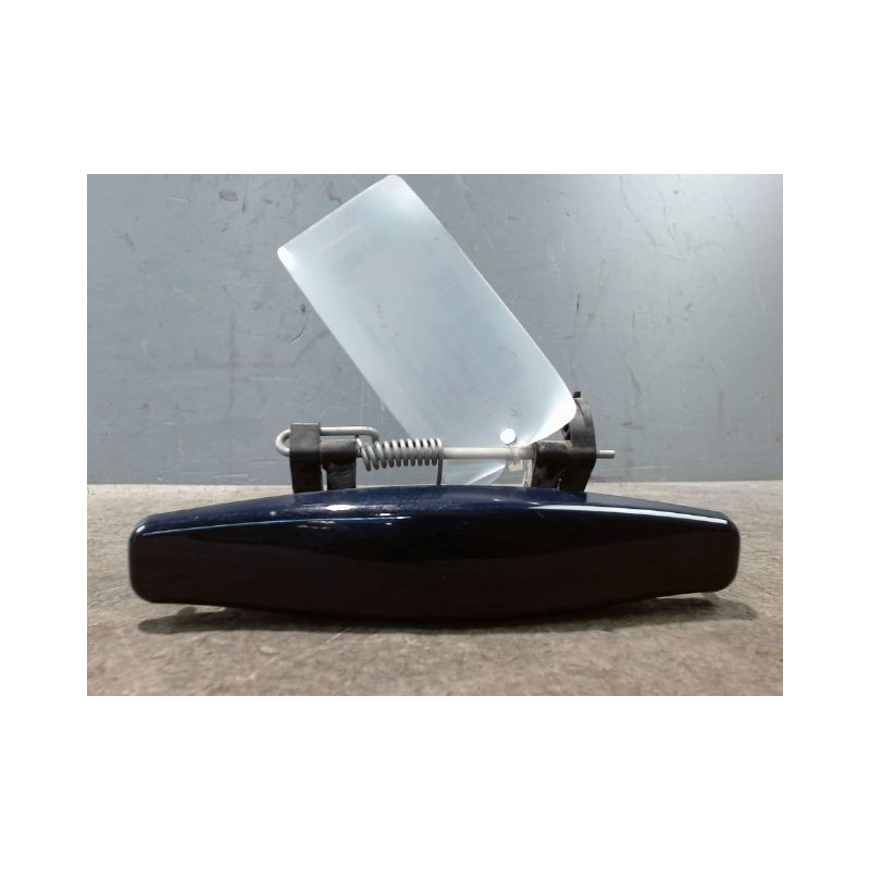 POIGNEE EXTERIEURE PORTE AVANT GAUCHE DACIA DUSTER 2010-